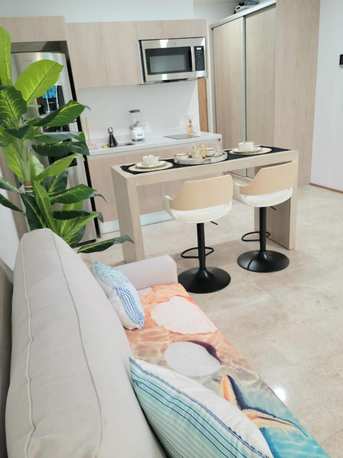 Acogedor A Metros De La 5ta Avenida Apartamento *